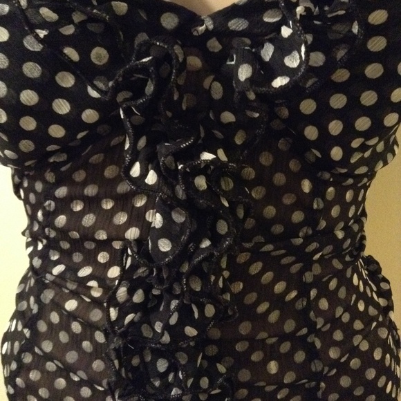 POLKA DOT RUFFLE HALTER TOP SIZE SMALL - Picture 3 of 5